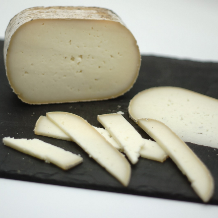 Queso de Oveja Semicurado Pata de Mulo Artesano 300gr aprox